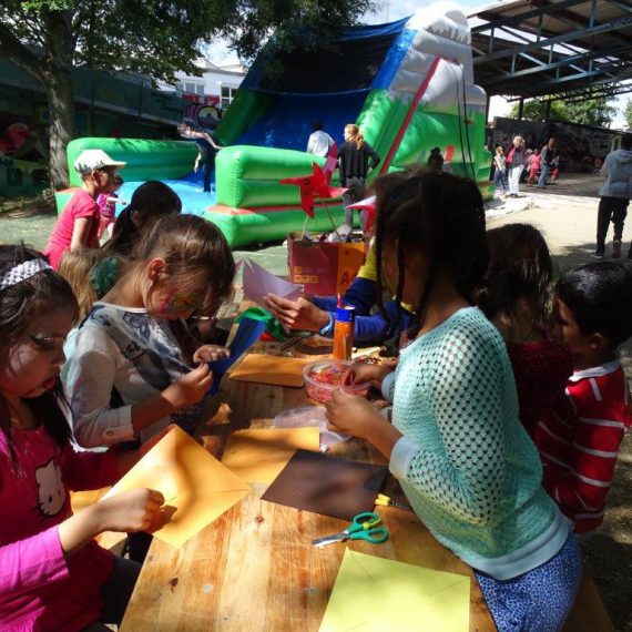 Kinderhaus am Bügel: Kreatvivangebot am N’Joy Festival